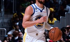 半岛体育app下载地址-包含拉科鲁尼亚客场告捷，避免赛季连败的词条