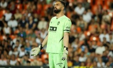 利物浦签下新守门员，旨在提升防守实力的简单介绍