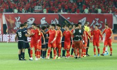 包含激烈战役，国际足坛热血搏击的词条