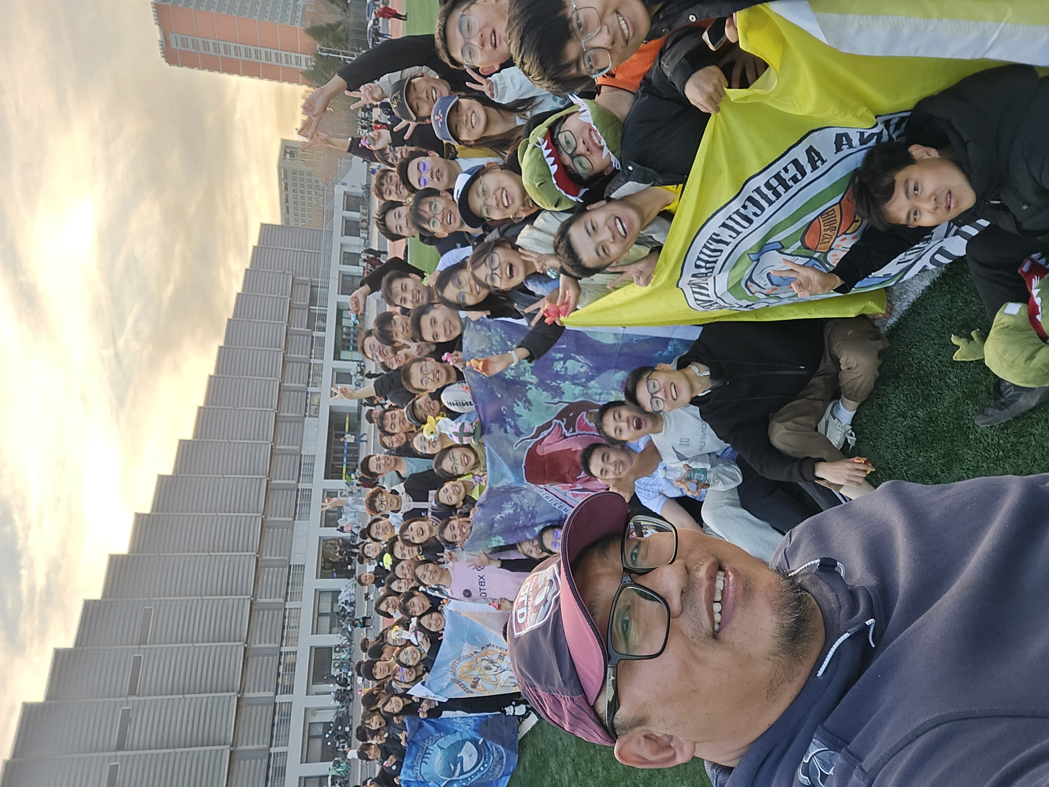 观众热情高涨,体育竞技引人入胜 观众热情高涨,体育竞技引人入胜