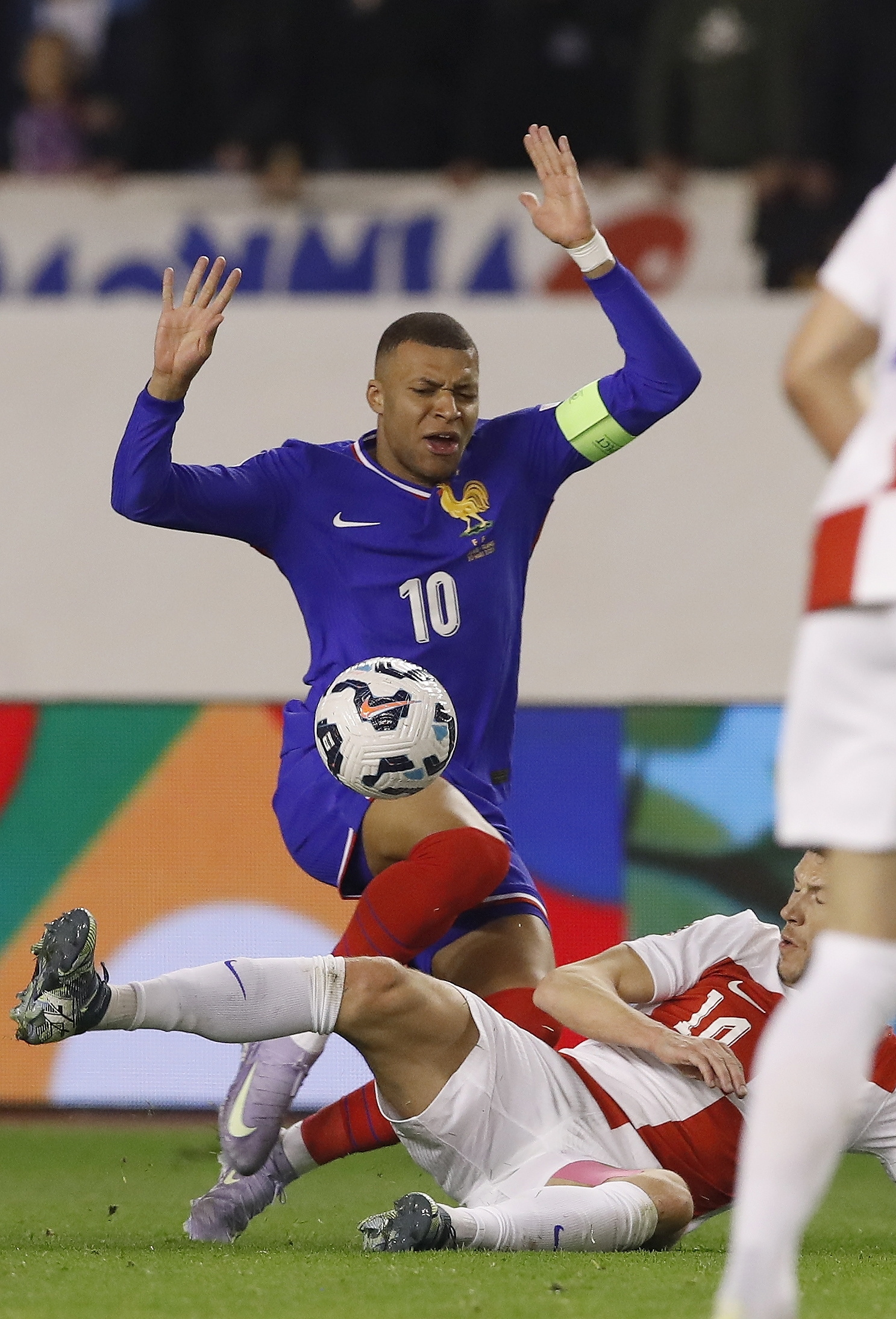 克罗地亚主帅战术研究备战欧洲金杯