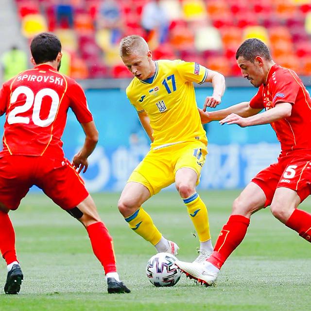 包含荷兰大胜北马其顿，领跑小组出线名单的词条