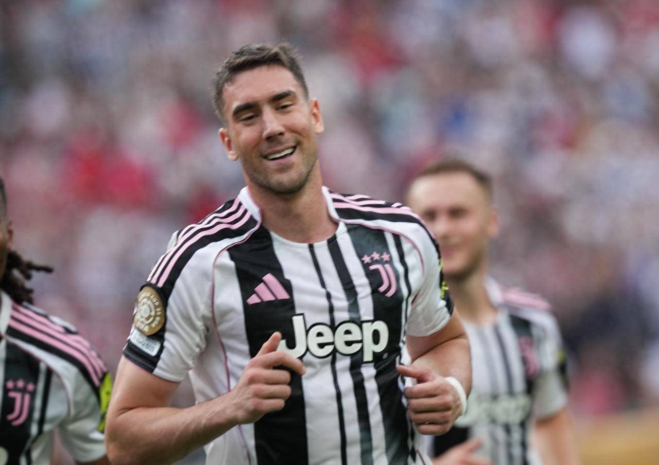 关于尤文图斯顽强作战,斗志昂扬的信息 关于尤文图斯顽强作战,斗志昂扬的信息