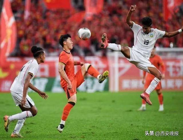 热门足球比赛即将开打,球迷翘首期盼的简单介绍 热门足球比赛即将开打,球迷翘首期盼的简单介绍