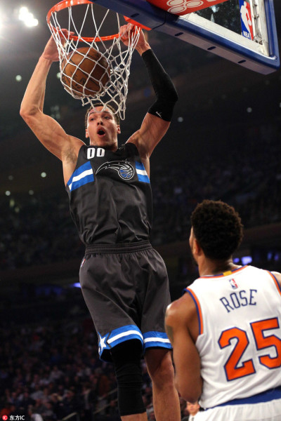 雄火成功击败魔术，队员整体发挥