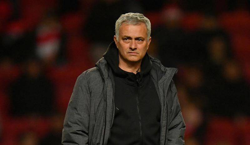 热刺主帅穆里尼奥：凯恩是球队的关键人物，我们需要保持他舒适的简单介绍